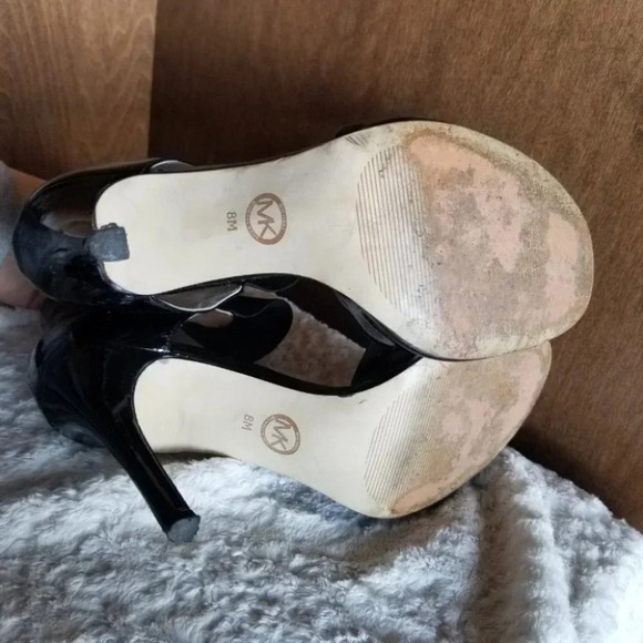 Micheal Kors Wide Stretch Strap Heels Peep Toe Black 8 - Picture 10 of 11